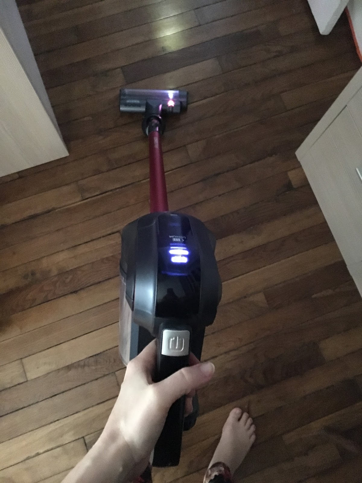 le balai aspirateur ultimate lithium de chez Taurus le balai aspirateur ultimate lithium de chez Taurus