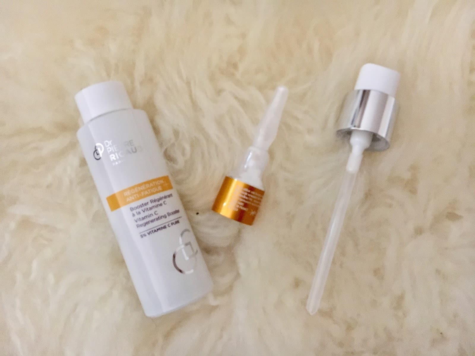 booster d'éclat à la vitamine C Dr Pierre Ricaud booster d'éclat à la vitamine C Dr Pierre Ricaud