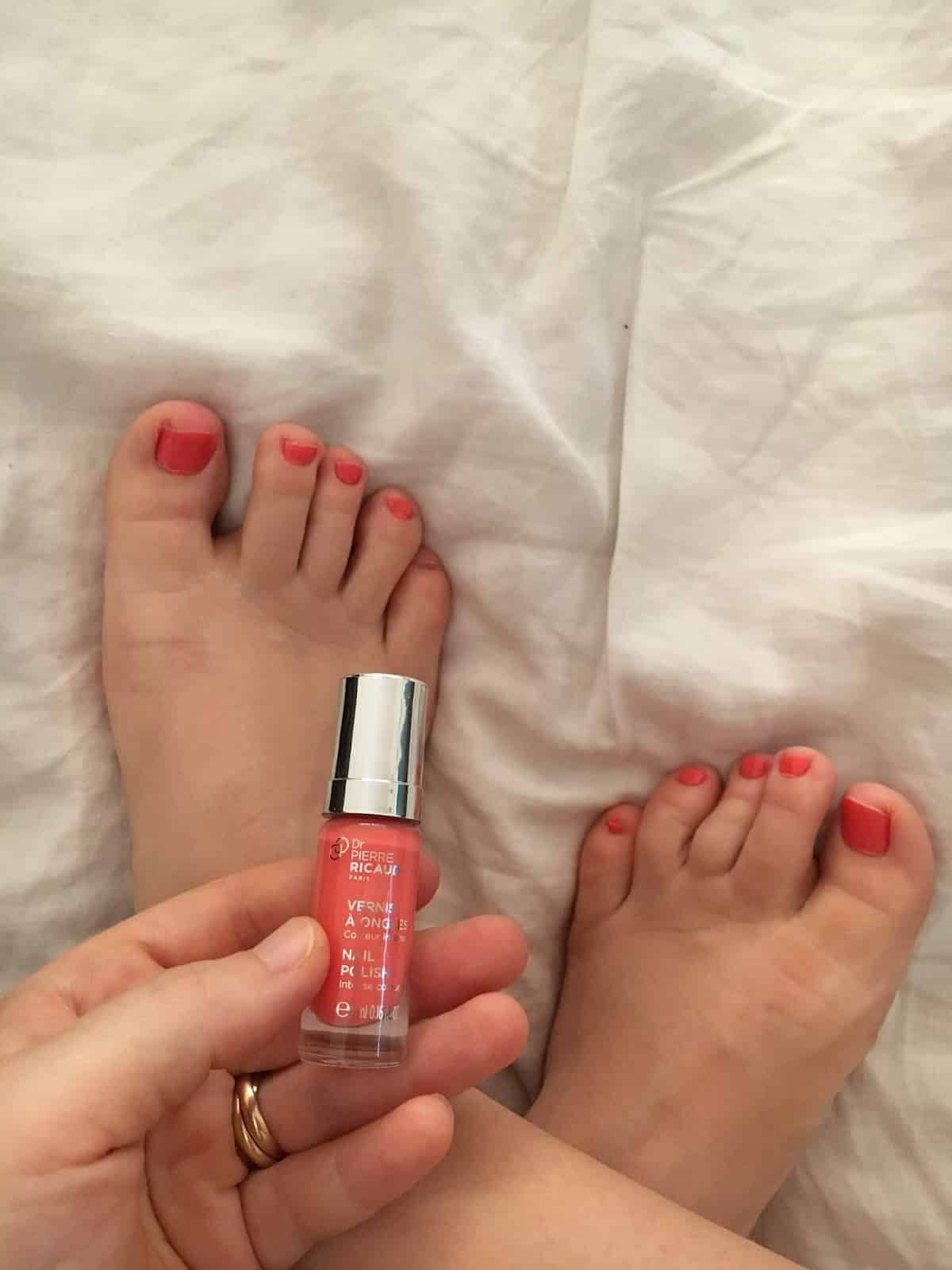 soin des pieds avec Dr Pierre Ricaud soin des pieds avec Dr Pierre Ricaud