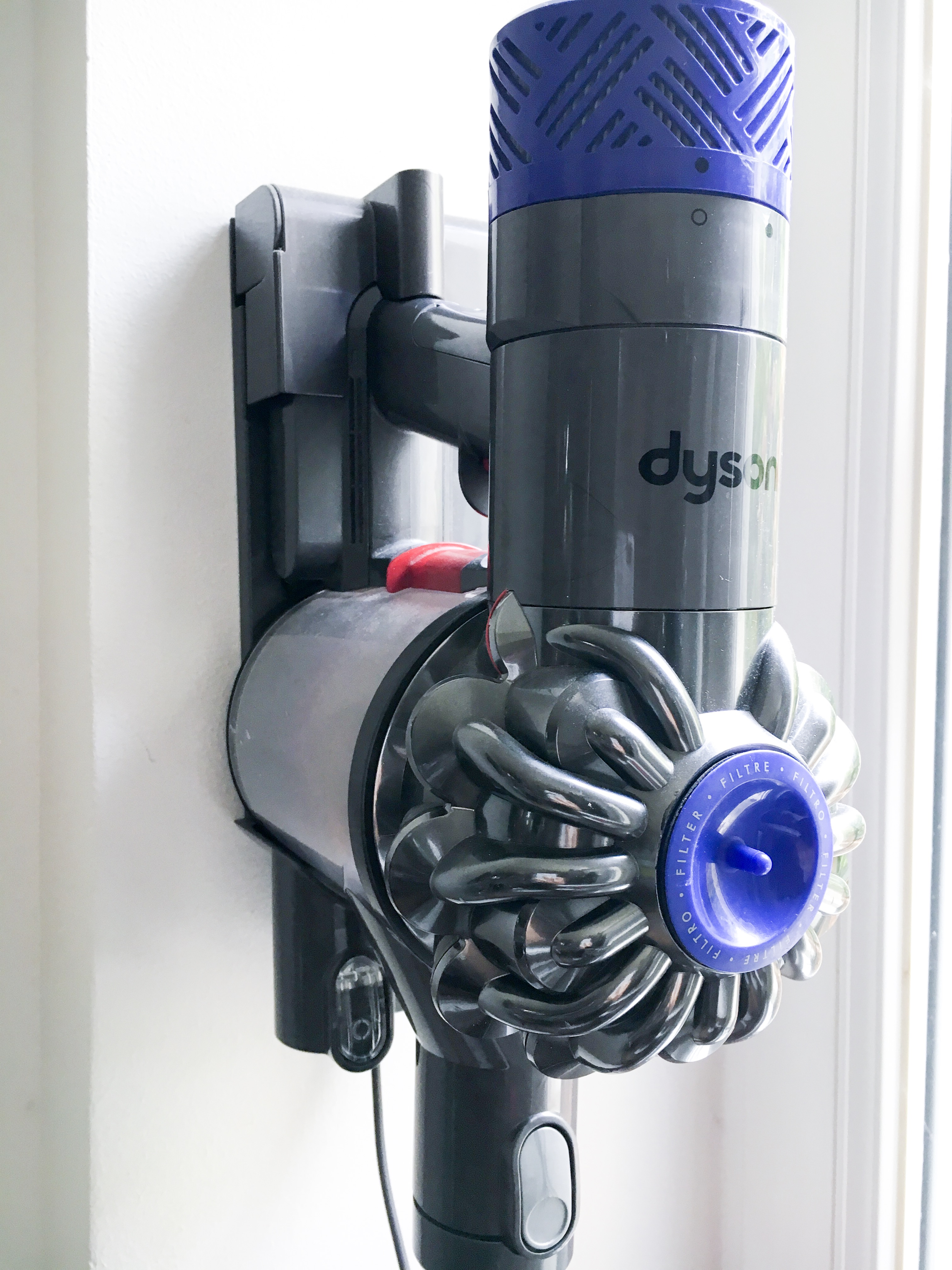 support aspirateur Dyson V6 Motorhead rose avis test