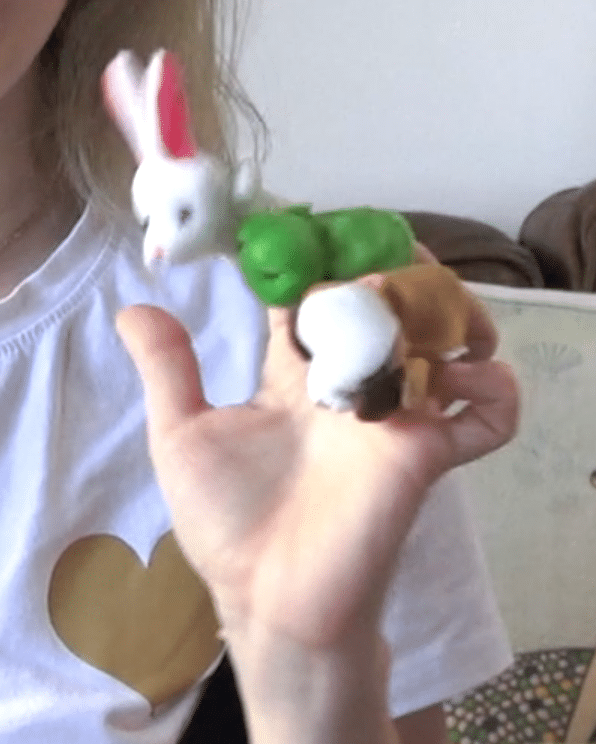 Liste de jouets pour éveiller bébé 0 à 6 mois