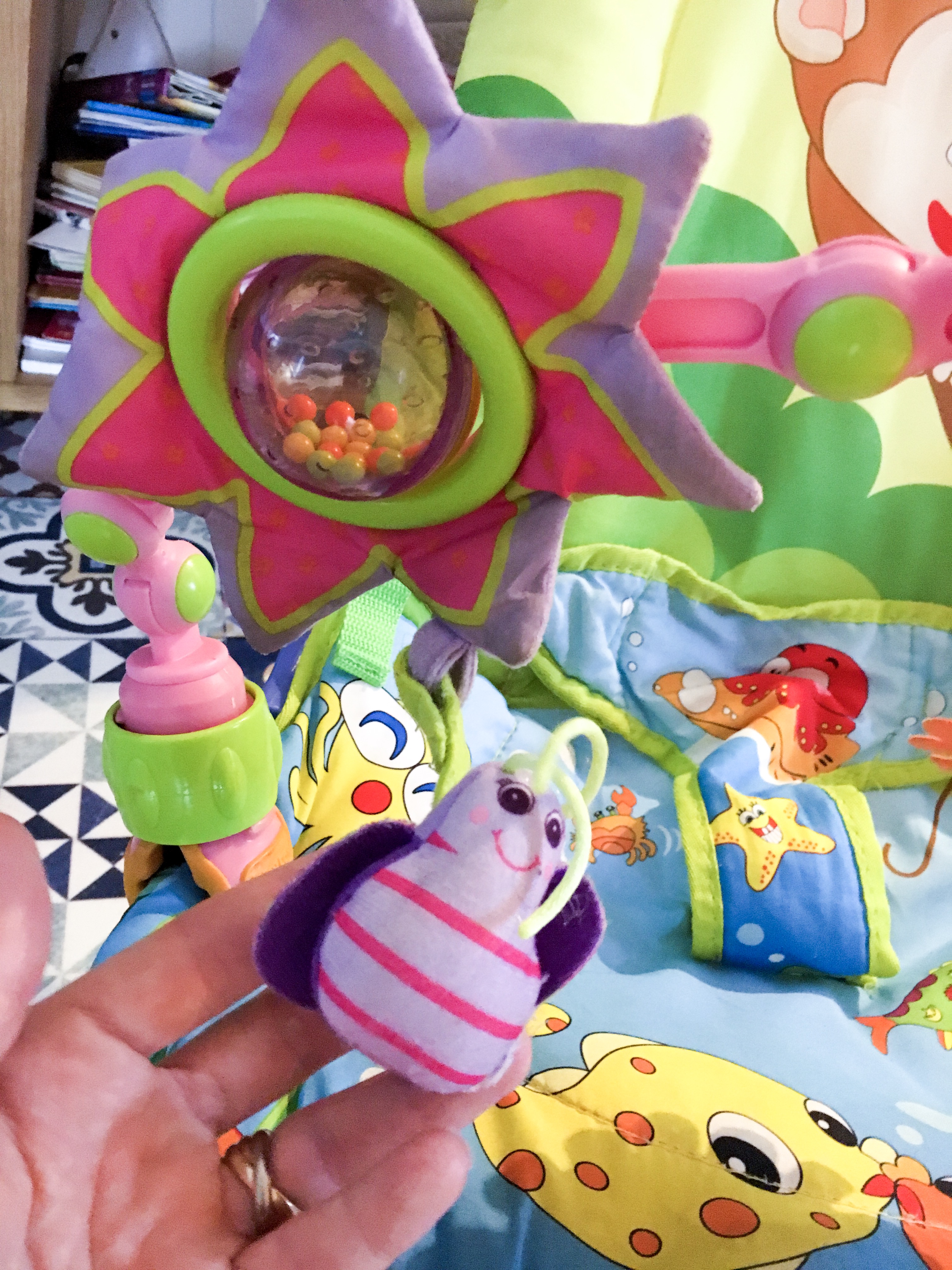 arche d'activités pour bébé butterfly stroll Tiny Love Tiny Princesse pinces universelles qui tient sur tous les supports