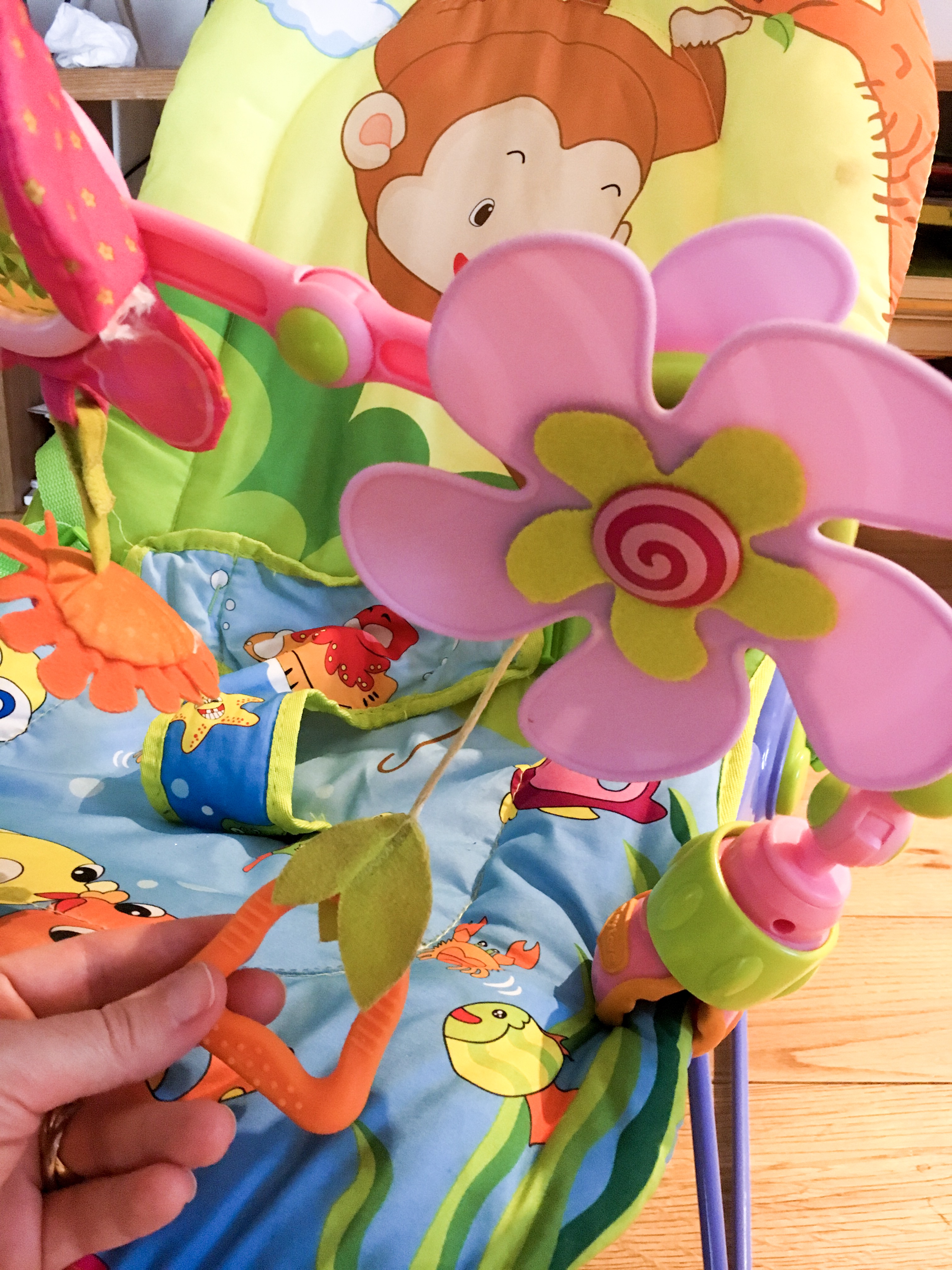 arche d'activités pour bébé butterfly stroll Tiny Love Tiny Princesse pinces universelles qui tient sur tous les supports 