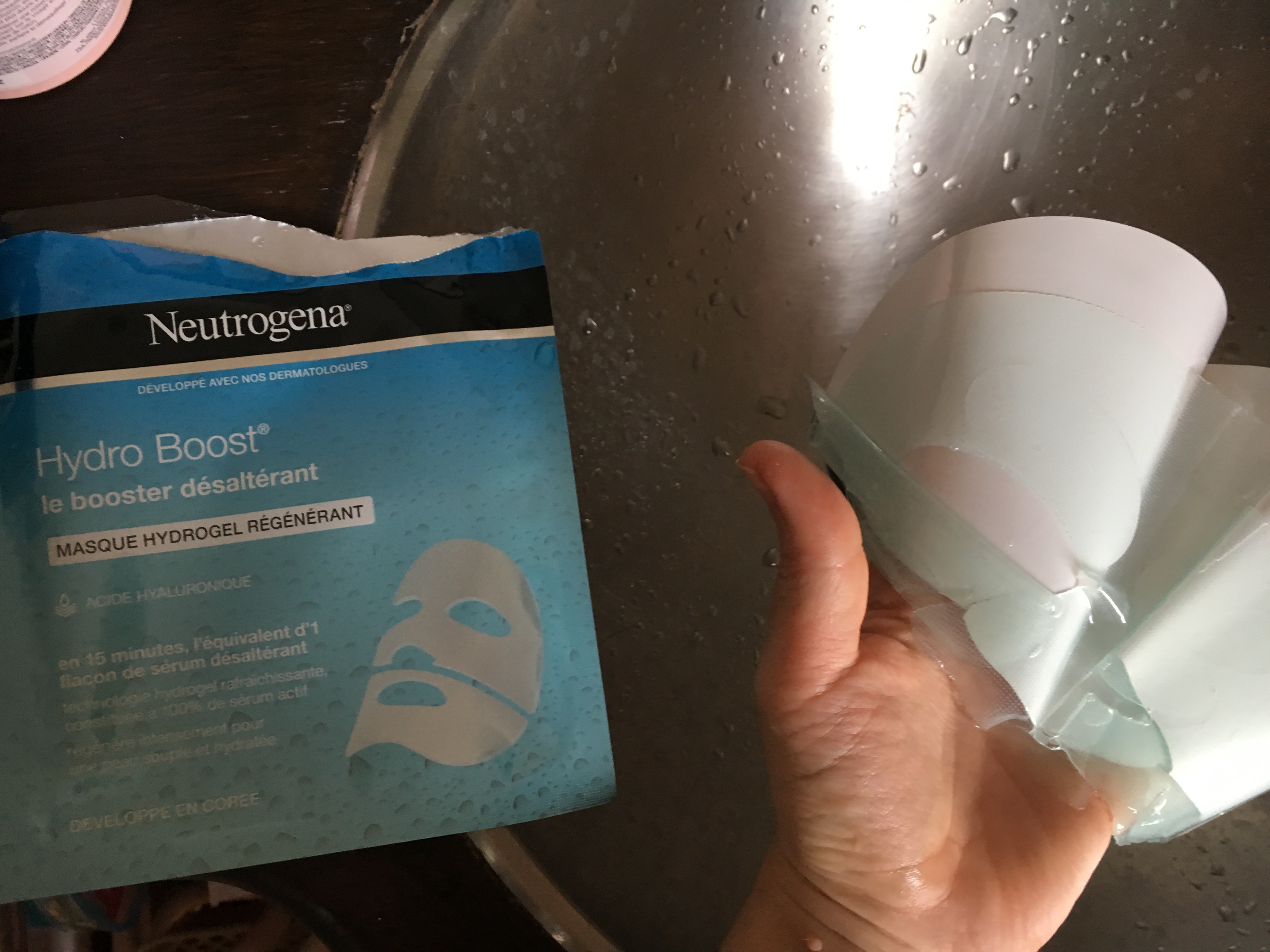 Le masque hydrogel désaltérant Hydro Boost Neutrogena