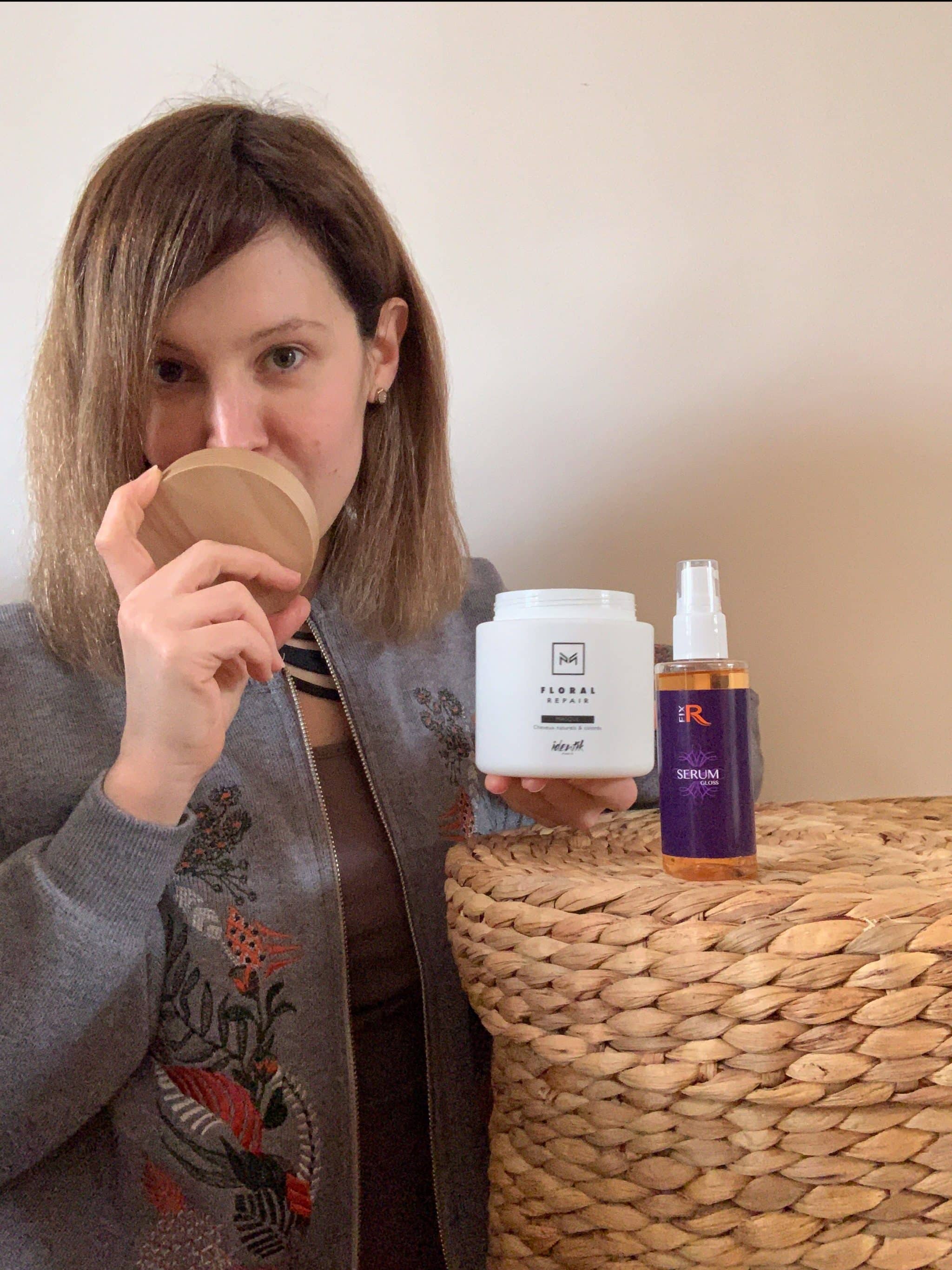 Generik masque Identik Floral Repair