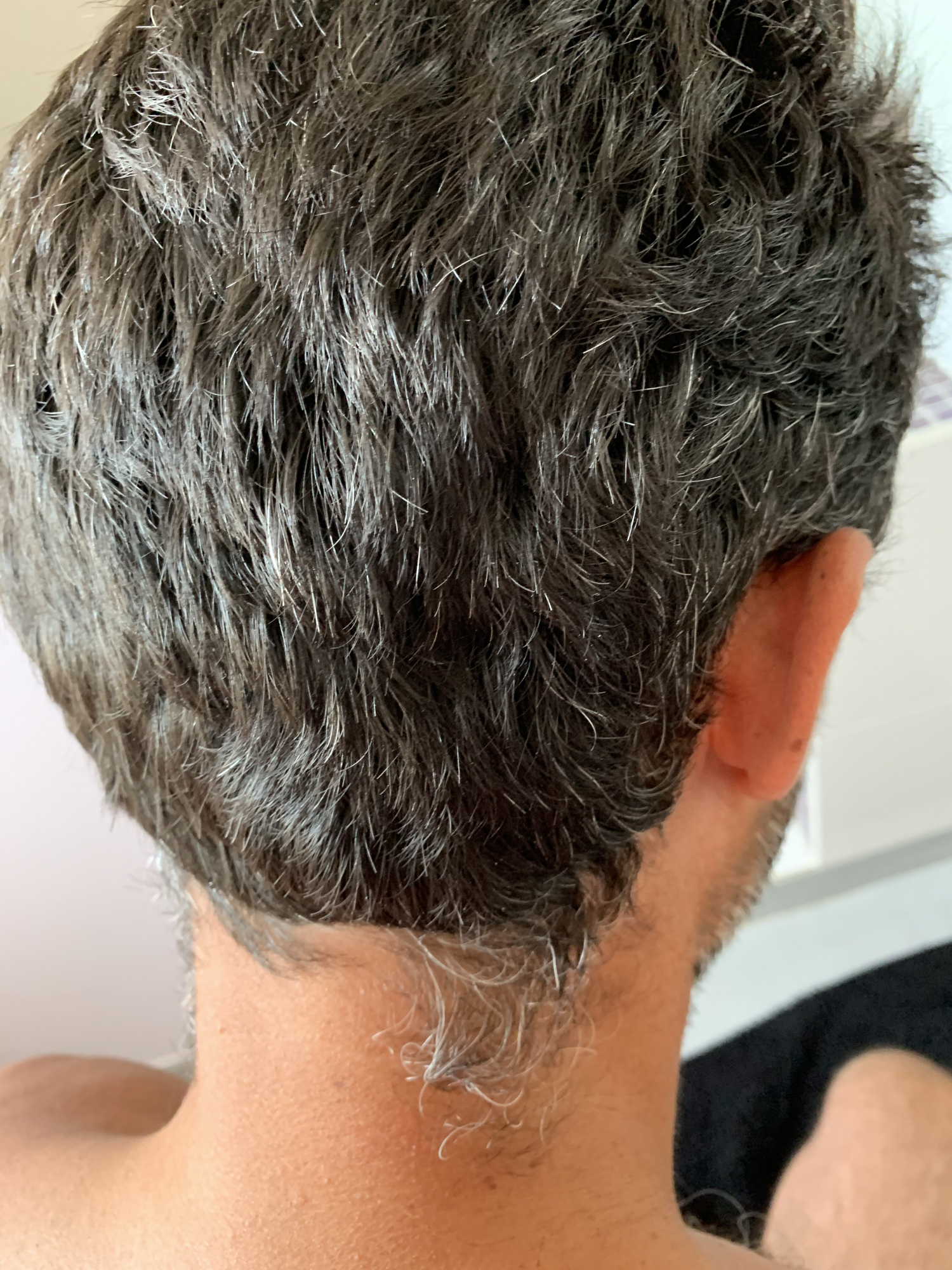 Repigmenter ses cheveux blancs L’Oréal Progress Homme