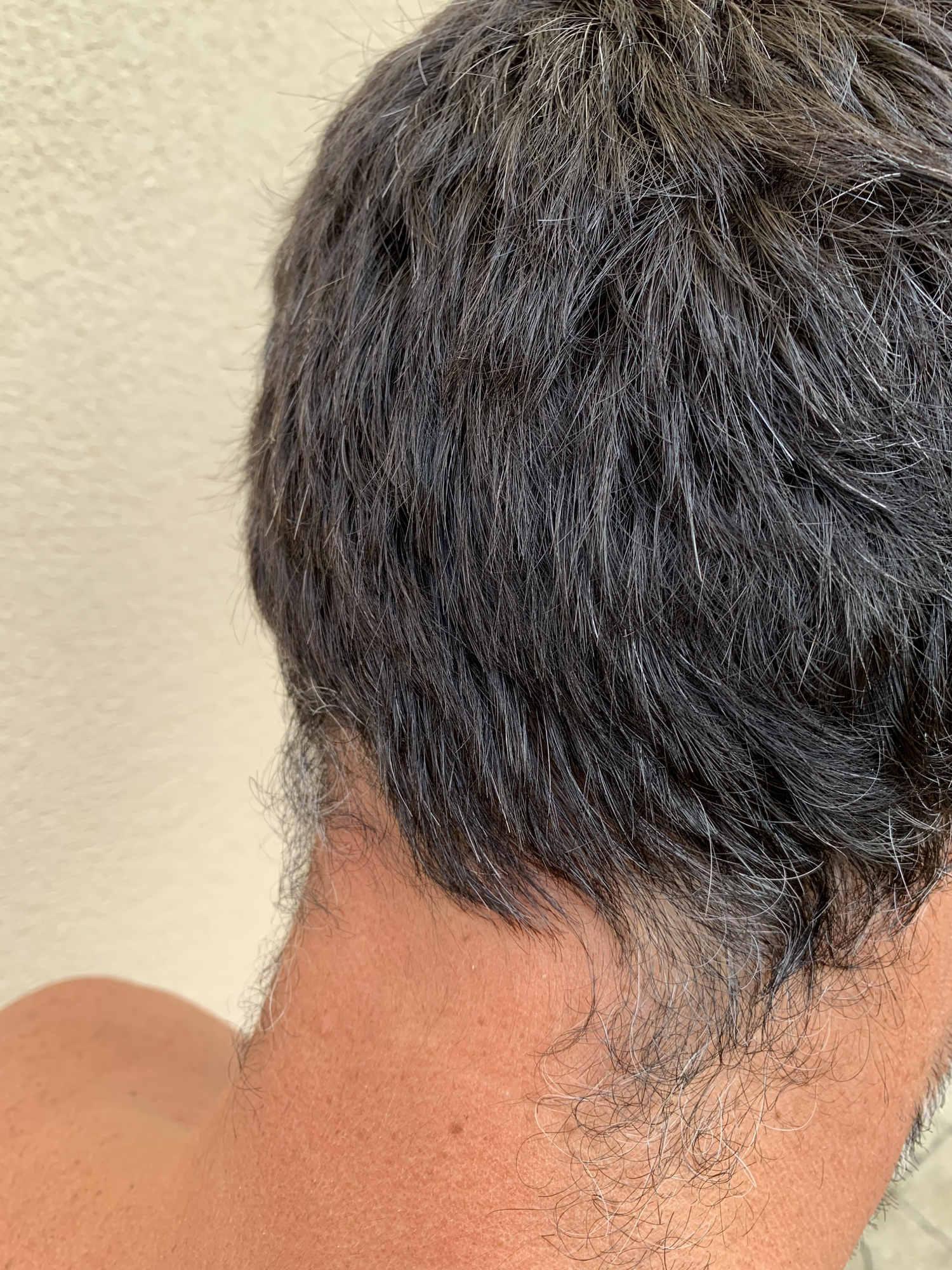 Repigmenter ses cheveux blancs L’Oréal Progress Homme