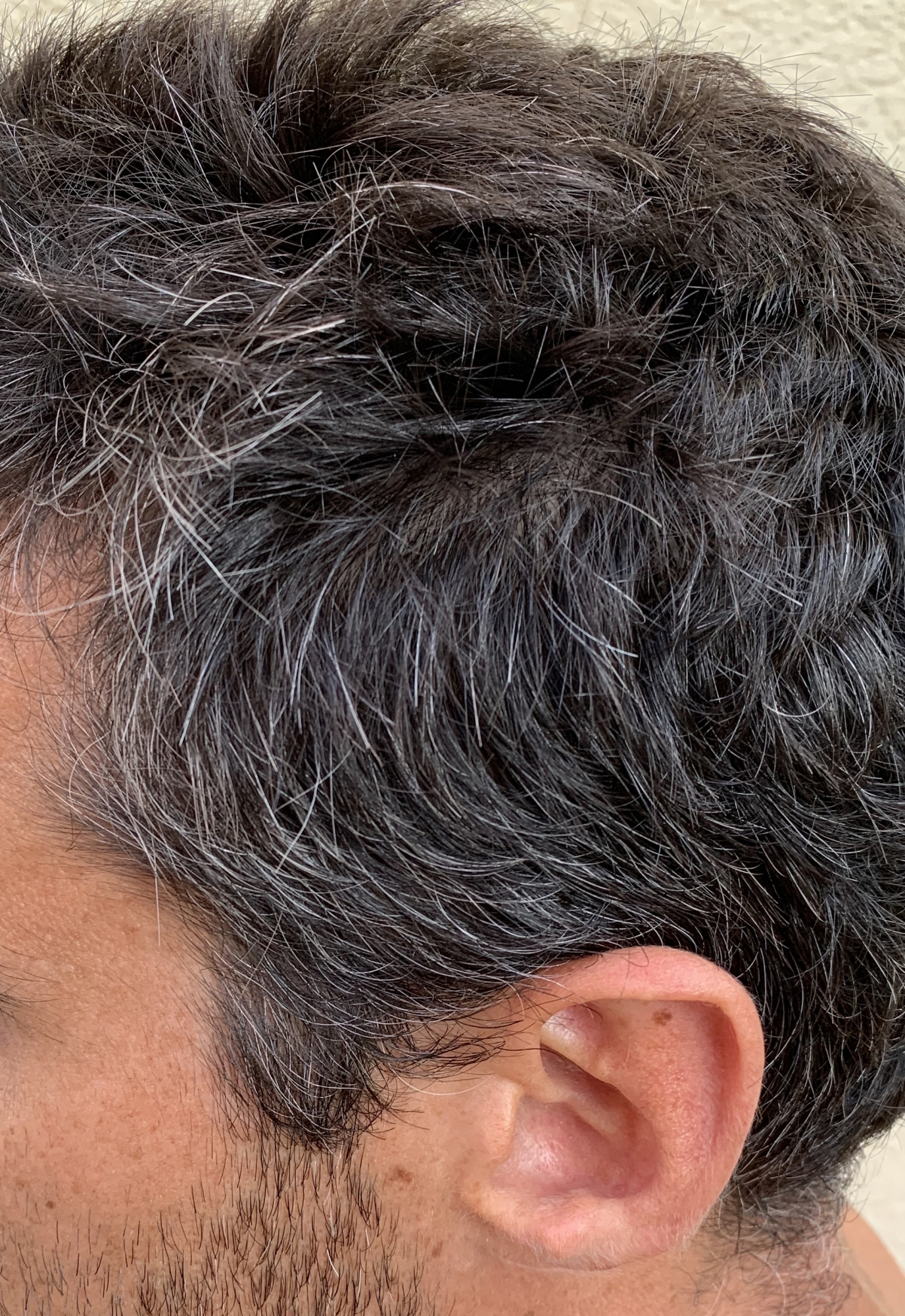 Repigmenter ses cheveux blancs L’Oréal Progress Homme