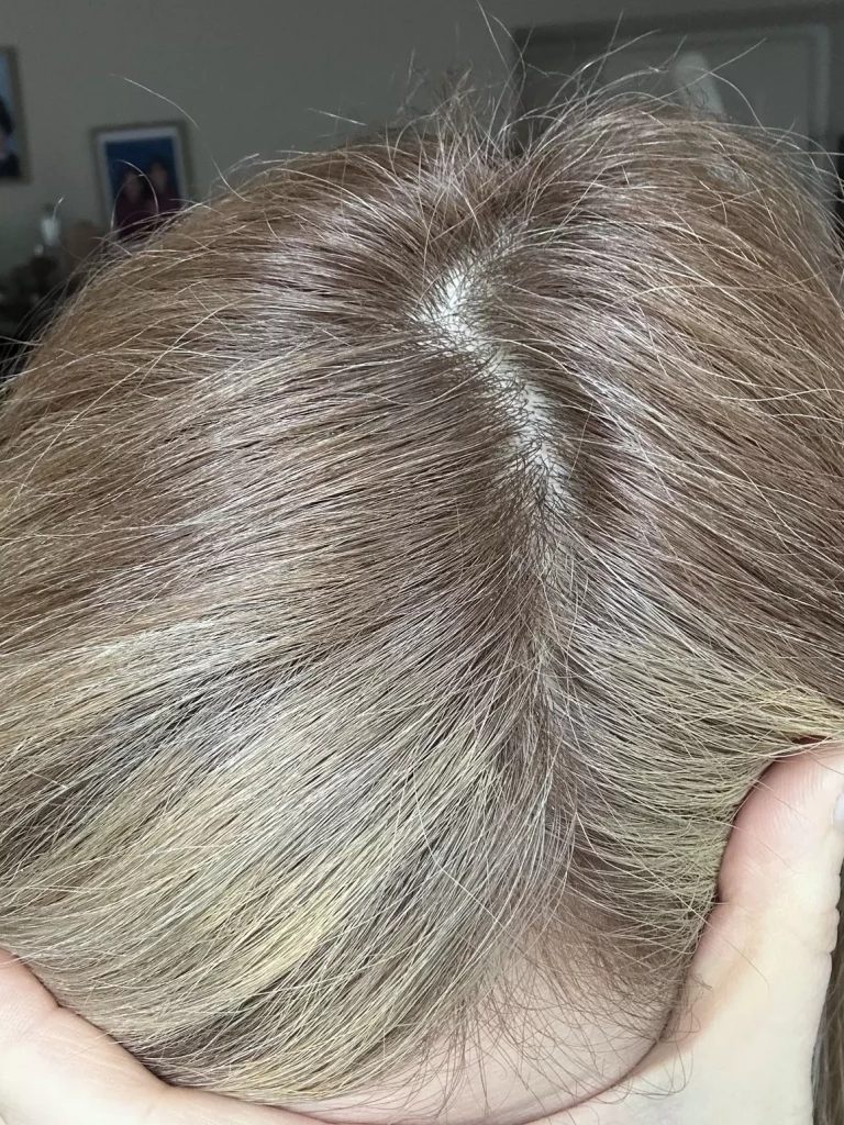 avis root touch up powder Action