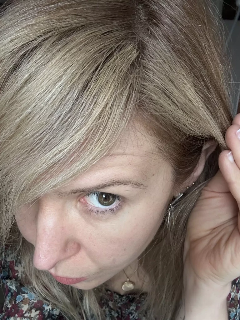 avis root touch up powder Action