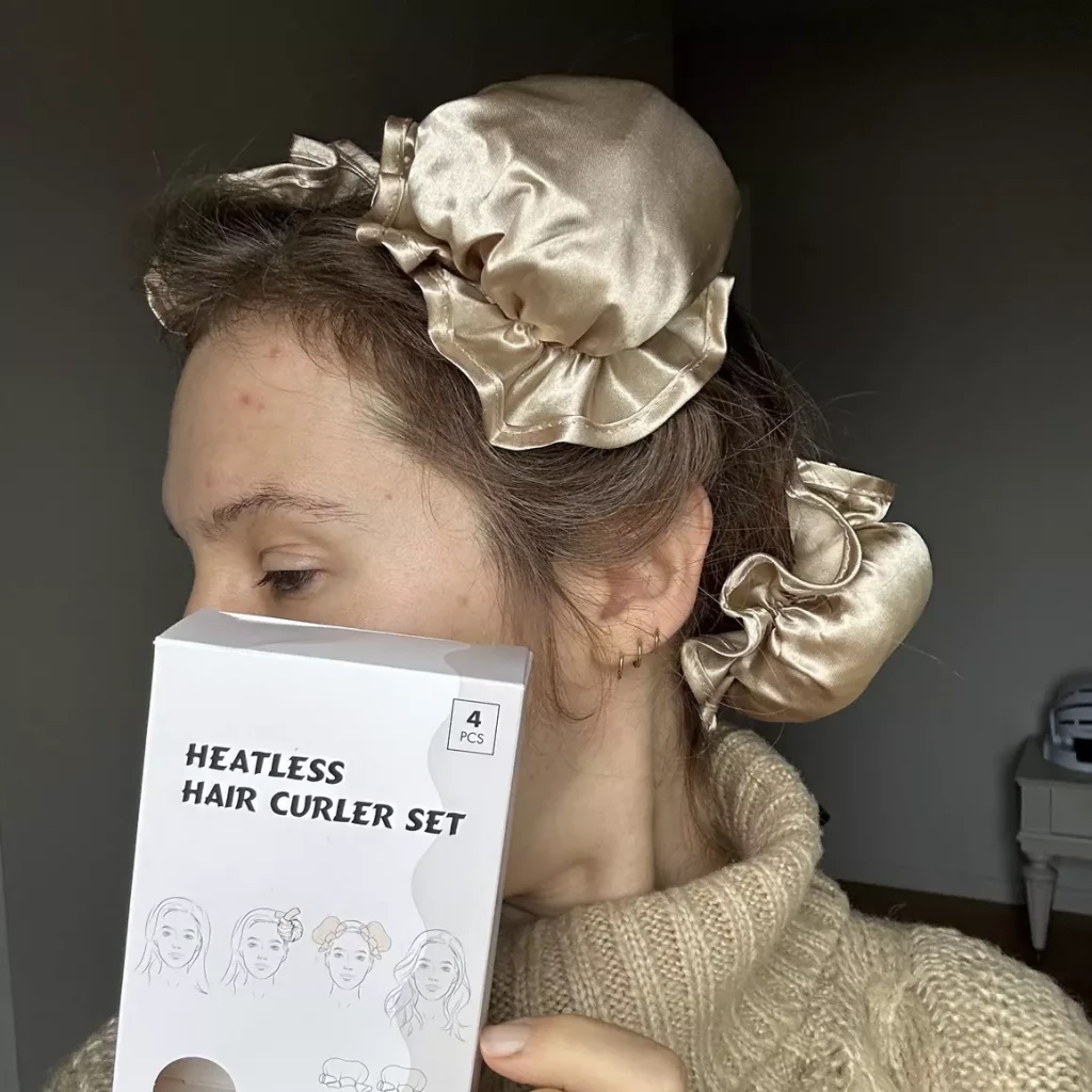 avis Hitless Hair Curler Set Action