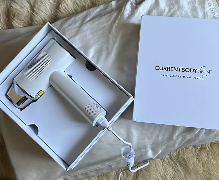 Épilation laser à la maison : mon avis avec Laser CurrentBody Skin